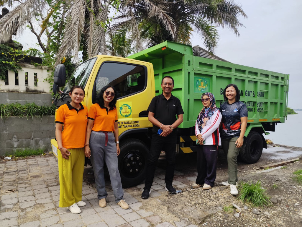 Binwas rutin TPS Terbaik peraih Adipura di Kelurahan Tanjung Benoa Kecamatan Kuta Selatan yang terus berinovasi peningkatan layanan kebersihan berbasis pemberdayaan