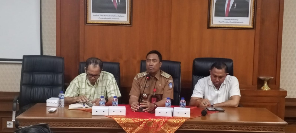 Rakor Penertiban Utilitas Jaringan Internet di Kecamatan Kuta Utara
