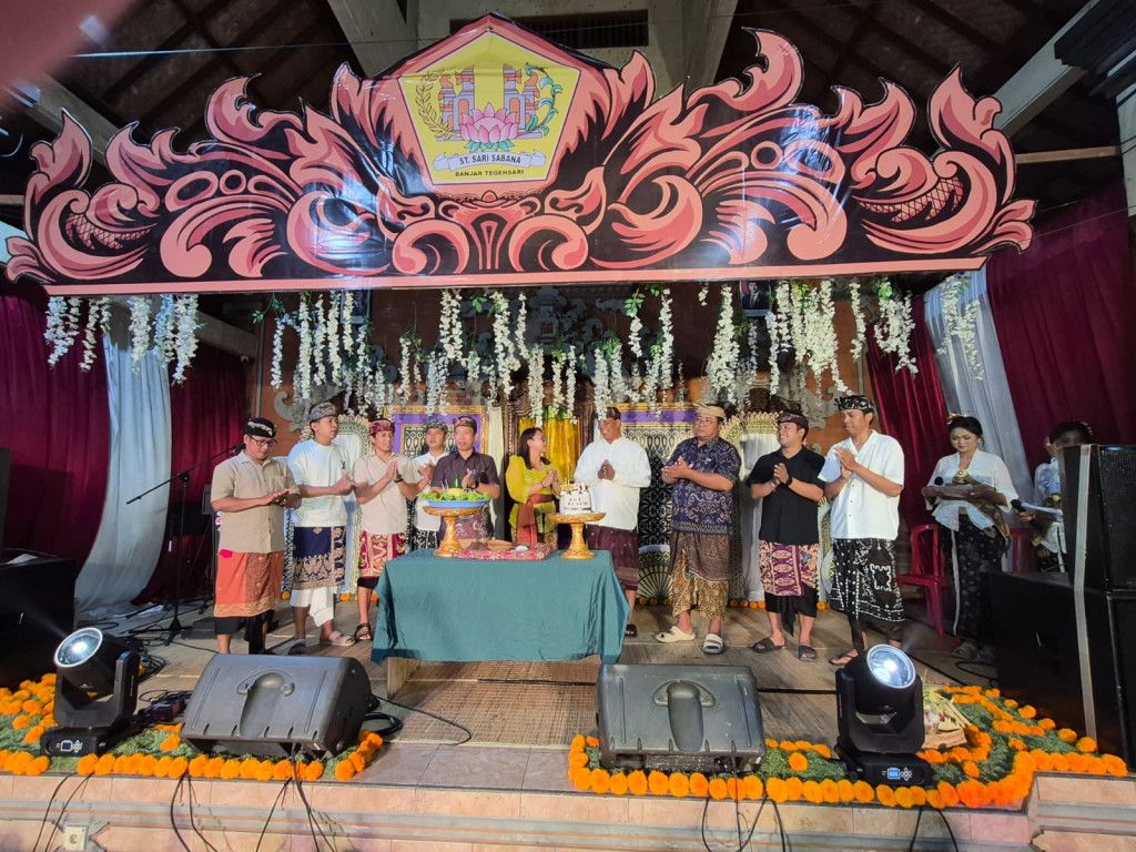 BAPAK CAMAT KUTA UTARA MENGHADIRI HUT ST SARI SABANA KE-61
