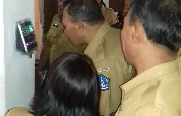 ASN KANTOR CAMAT ABIANSEMAL TERAPKAN ABSENSI SCAN WAJAH