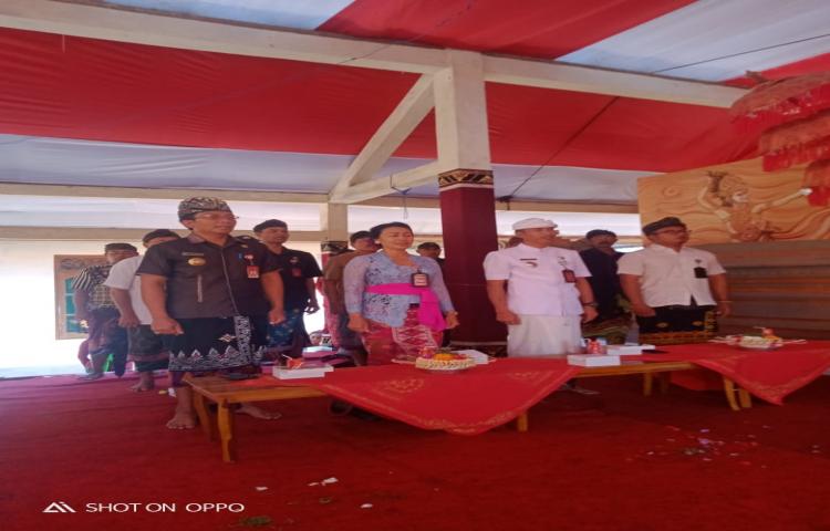 Bapak Camat Abiansemal menghadiri Bulan Bahasa Bali di Desa Punggul