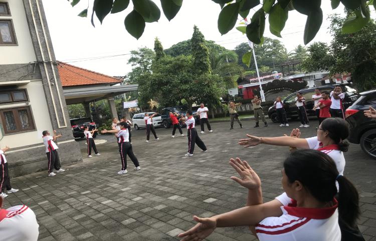 Kegiatan Jumat Pagi di Kantor Camat Abiansemal