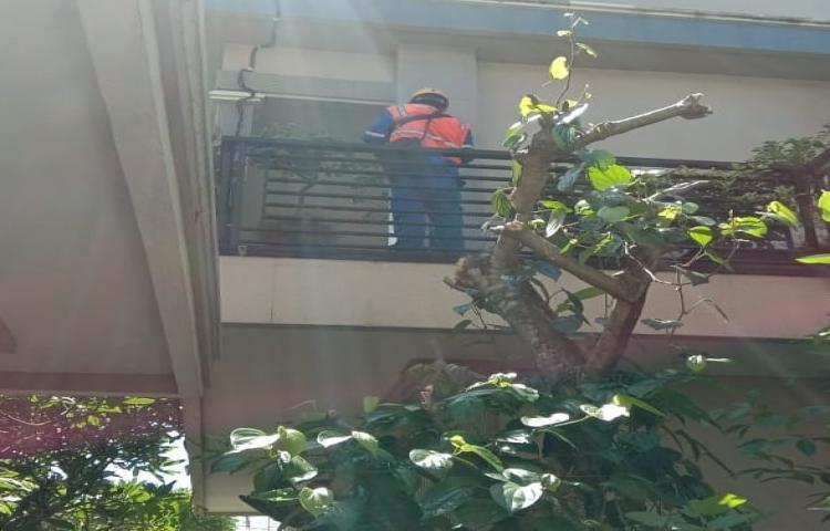 Atensi Kebakaran yang disebabkan oleh Konsleting Listrik dari Kabel Induk PLN