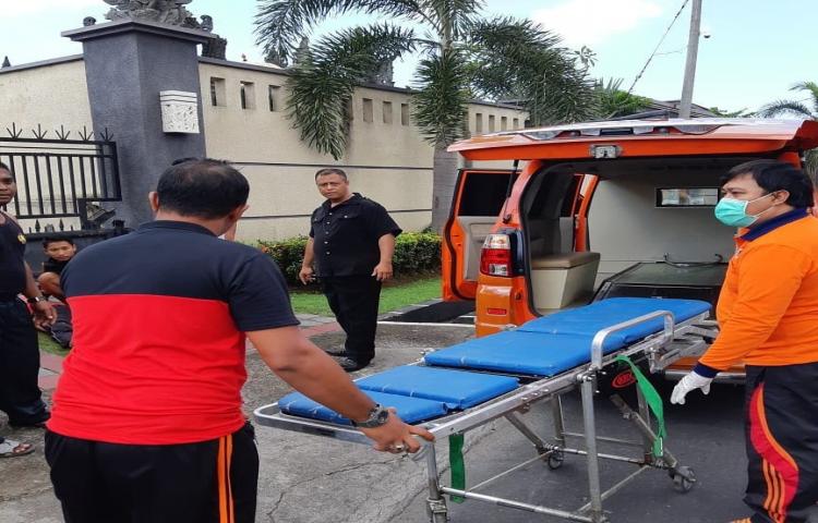 Evakuasi Korban Kecelakaan di Jalan Umalas 1, Kelurahan Kerobokan, Kecamatan Kuta Utara