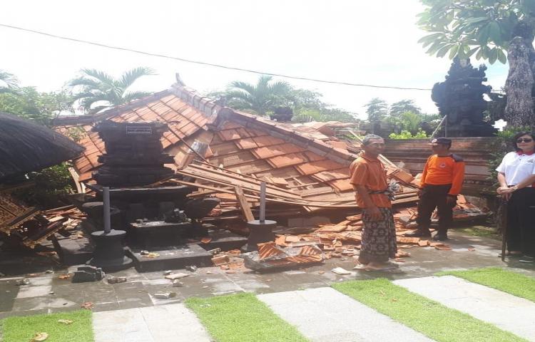 Kajian Terhadap Robohnya Pelinggih Pura Dalem Lingsir, Desa Pererenan, Kecamatan Mengwi