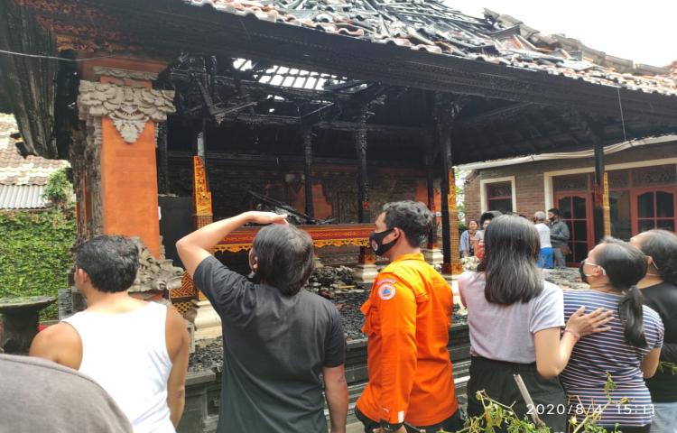Kebakaran Bale Delod di Jalan Pantai Pererenan, Banjar Kangkang, Desa Pererenan, Kecamatan Mengwi Tanggal 04 Agustus 2020