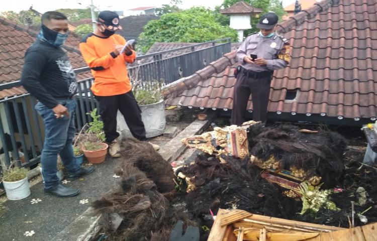Kebakaran Pelinggih di Jalan Raya Padonan, Lingkungan Tibubeneng, Desa Tibubeneng, Kecamatan Kuta Utara Tanggal 08 Juli 2020