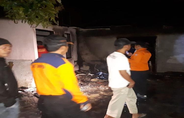 Kebakaran Rumah di Jalan Griya Nuansa Utama Budenfill, Banjar/Lingkungan Taman Griya, Kelurahan Jimbaran, Kecamatan Kuta Selatan