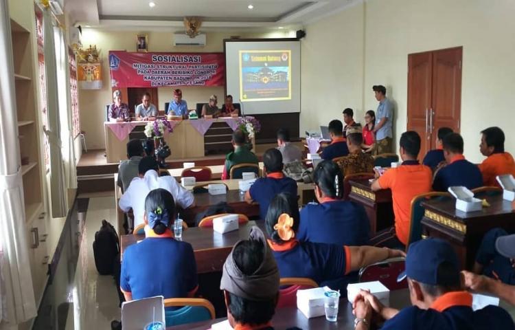 Kegiatan Mitigasi struktural partisipatif, bidang pencegahan dan kesiapsiagaan BPBD Badung di kecamatan Petang
