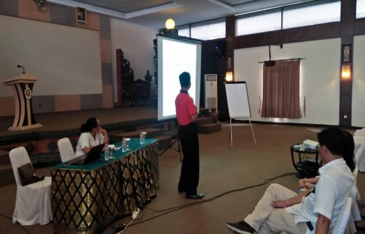 Kegiatan sosialisasi dan simulasi gempabumi dan tsunami di Puri Saron Hotel Seminyak