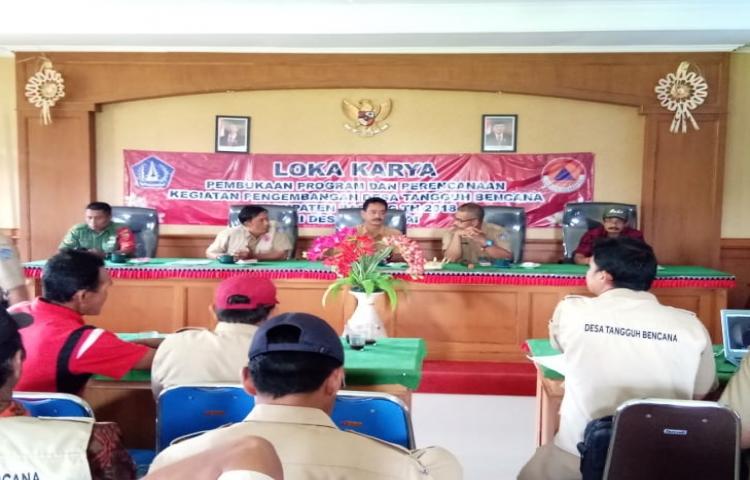 Pelaksanaan lokakarya perencanaan pengembangan Desa Tangguh Bencana (DESTANA) di desa Sulangai Kecamatan Petang