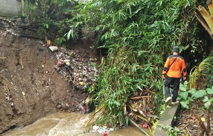 Senderan Jebol di Banjar Pacung, Desa Sangeh, Kecamatan Abiansemal Tanggal 18 Mei 2020