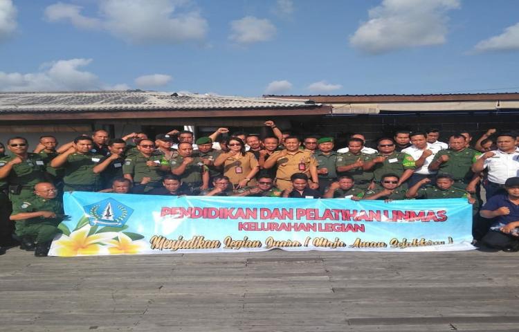Sosialisasi penanggulangan bencana dalam rangka kegiatan pemberdayaan masyarakat di kelurahan legian, kuta