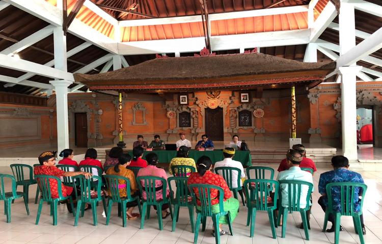 Kegiatan Loka Karya Mini di Kantor Lurah Benoa, Kecamatan Kuta Selatan, Kabupaten Badung.