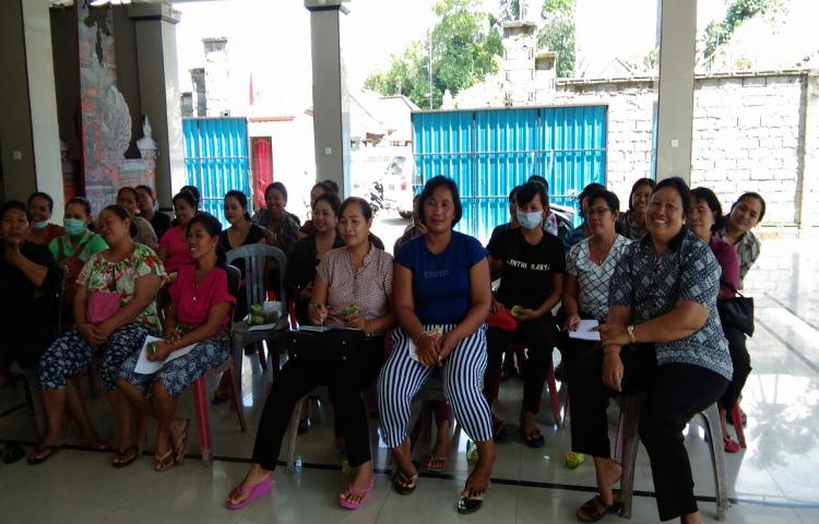 Kegiatan Pertemuan Pokja Kampung KB di Br. Dangin Peken, Desa Penarungan, Mengwi.