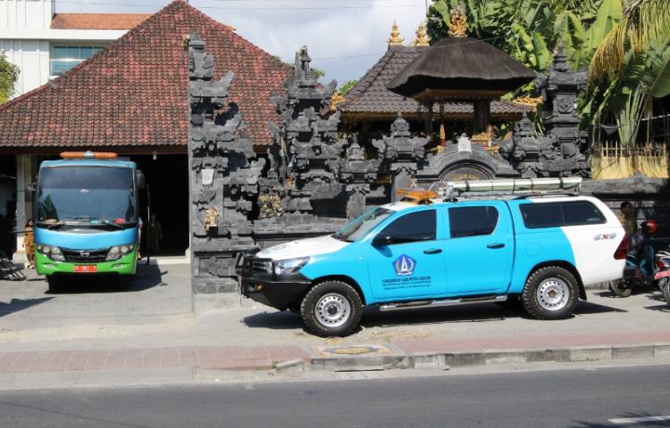 Mobil Unit Penerangan di Banjar Anyar, Tanjung Benoa, Kecamatan Kuta Selatan.