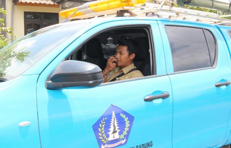 Mobil Unit Penerangan di Peskesmas Pembantu Sulangai 1, Desa Sulangai, Kecamatan Petang