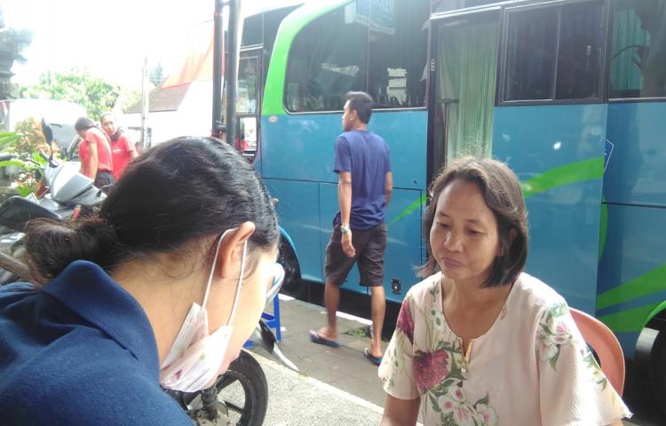 Pelayanan PAPSMEAR di Banjar Kembang Sari, Desa Blahkiuh, Kecamatan Abiansemal.