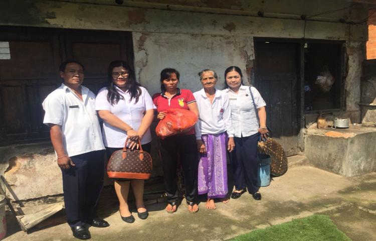 Penyerahan Sembako bagi Peserta PUS dan UnmetNeed