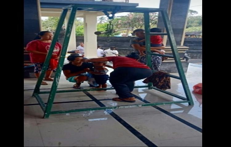 Posyandu dan BKB di Balai Banjar Tengah, Desa Sobangan, Kecamatan Mengwi, Kabupaten Badung.