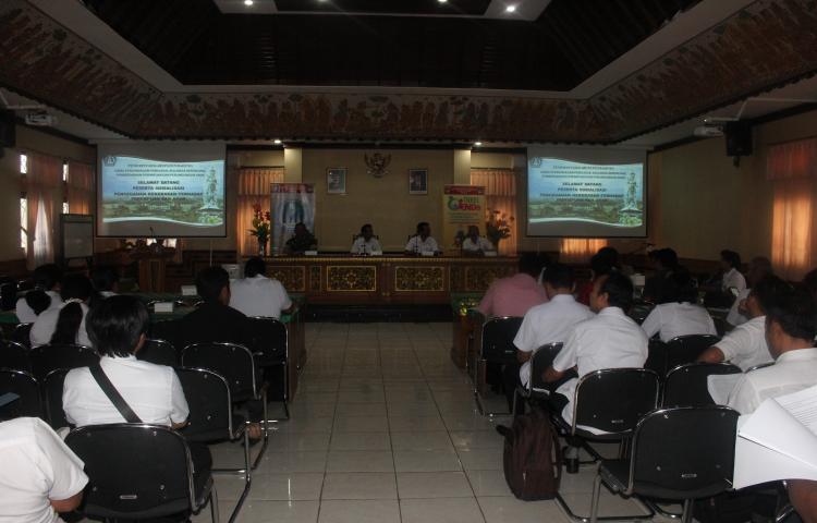 Sosialisasi Pencegahan Kekerasan Pada Perempuan dan Anak di Kecamatan Abiansemal