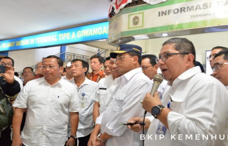 Terminal Bus Direvitalisasi Kayak Bandara