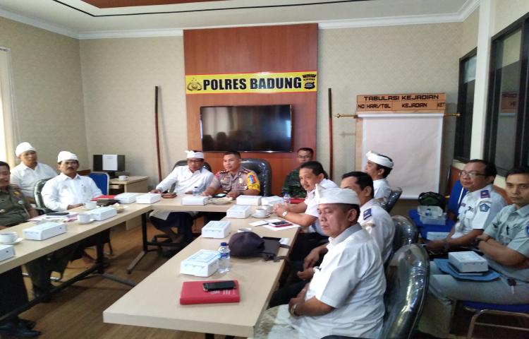 video confrence Kapolri terkait anev pelaksanaan mudik lebaran