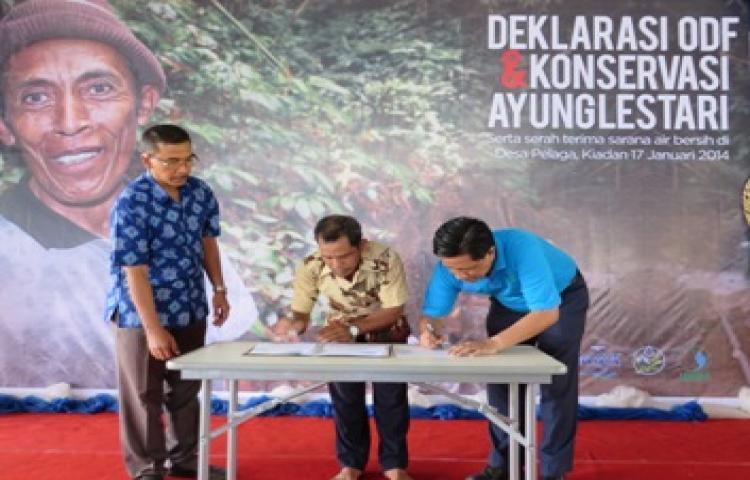 Program WASH AQUA Dukung Banjar Bukian dan Kiadan Mencapai Status Open Defecation Free