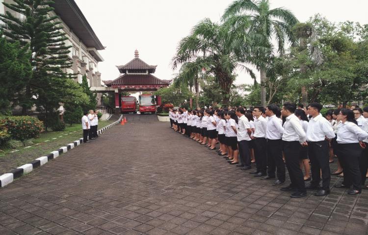 Putra Suteja, Pimpin Apel Mengawali Tahun 2019