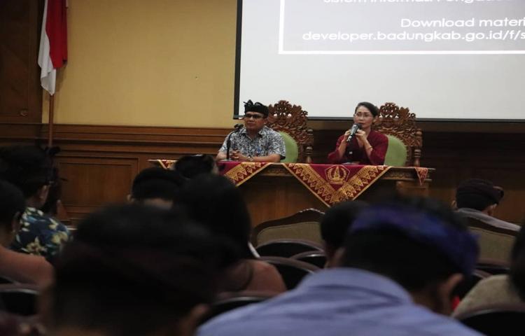 Implementasi Sistem Pengaduan Masyarakat (SIDUMAS)