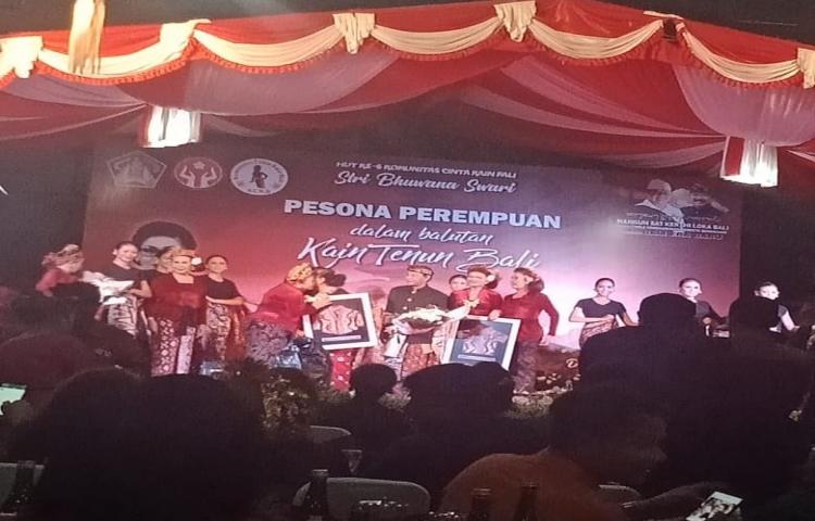 HUT ke-6 Komunitas Cinta Kain Bali"Pesona Perempuan Dalam Balutan Kain Tenun Bali"