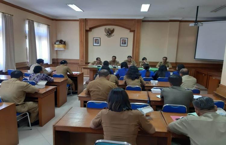 Rapat Persiapan Kegiatan Pasar Murah dalam rangka menyambut Hari Raya Galungan dan Kuningan
