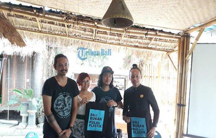 95 Persen Sampah Adalah Uang, Robi Navicula: Sangat Primitif Jika Membuang Uang ke TPA