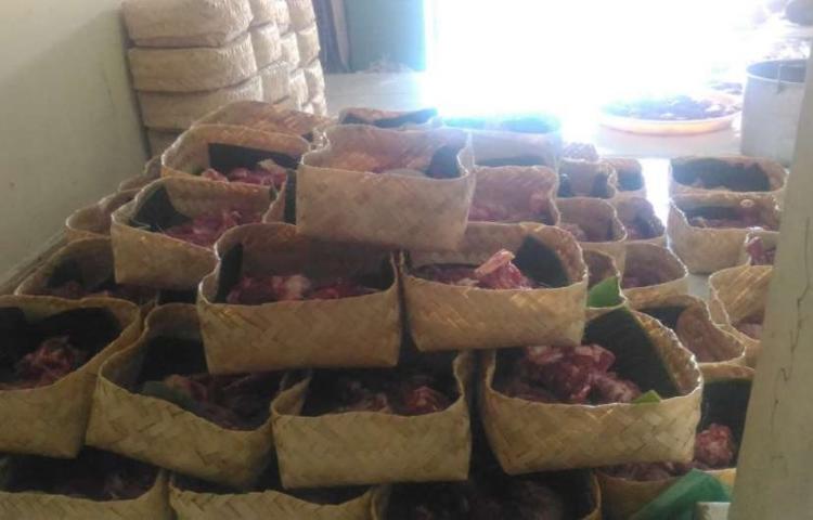 Besek Bambu, Alternatif Pembungkus Daging Kurban