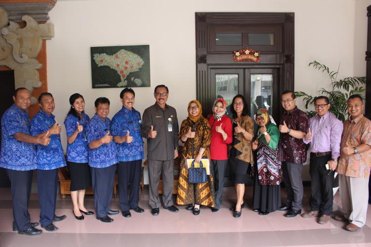 KABUPATEN BADUNG MENJADI PILOT PROJECT IMPLEMENTASI MP3EI BERBASIS PENGOLAHAN SAMPAH