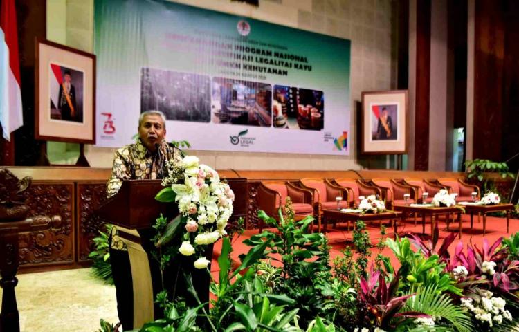 KLHK Permudah IKM dan Petani Hutan Rakyat Sertifikasi Legalitas Kayu
