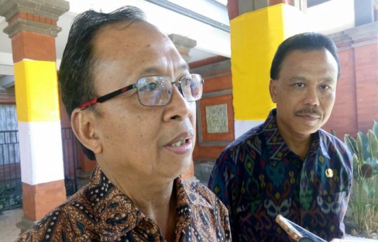 Larang Kantong Plastik, Koster: Ditantang Megawati dan Janji Menkeu