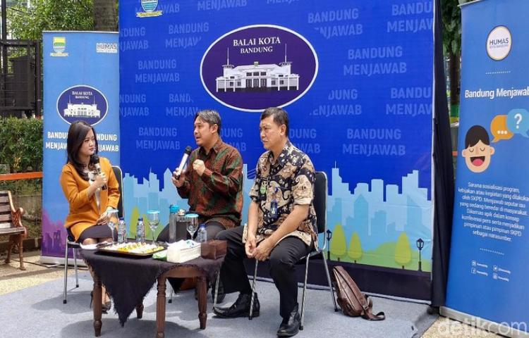 Pemkot Bandung Segera Terbitkan Perwal Larangan Kantong Plastik