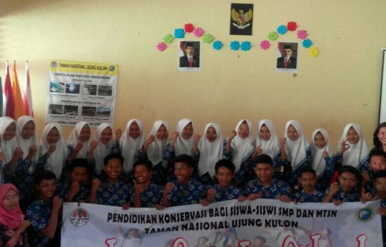 TNUK Beri Edukasi Konservasi untuk Pelajar