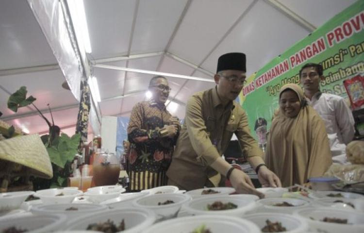 Wagub Banten Tertarik Teknologi Pemanfaat Belatung Mengolah Sampah dari SMP Pertama Insani