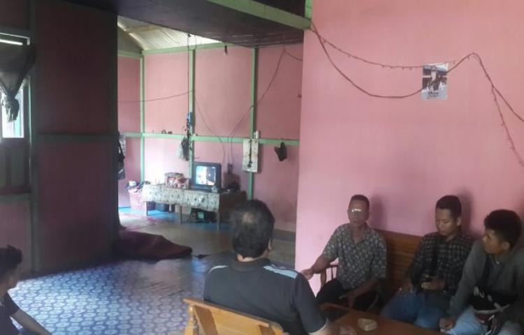 Warga Tak Menyangka Excavator PT Laman Mining Disita Petugas  i