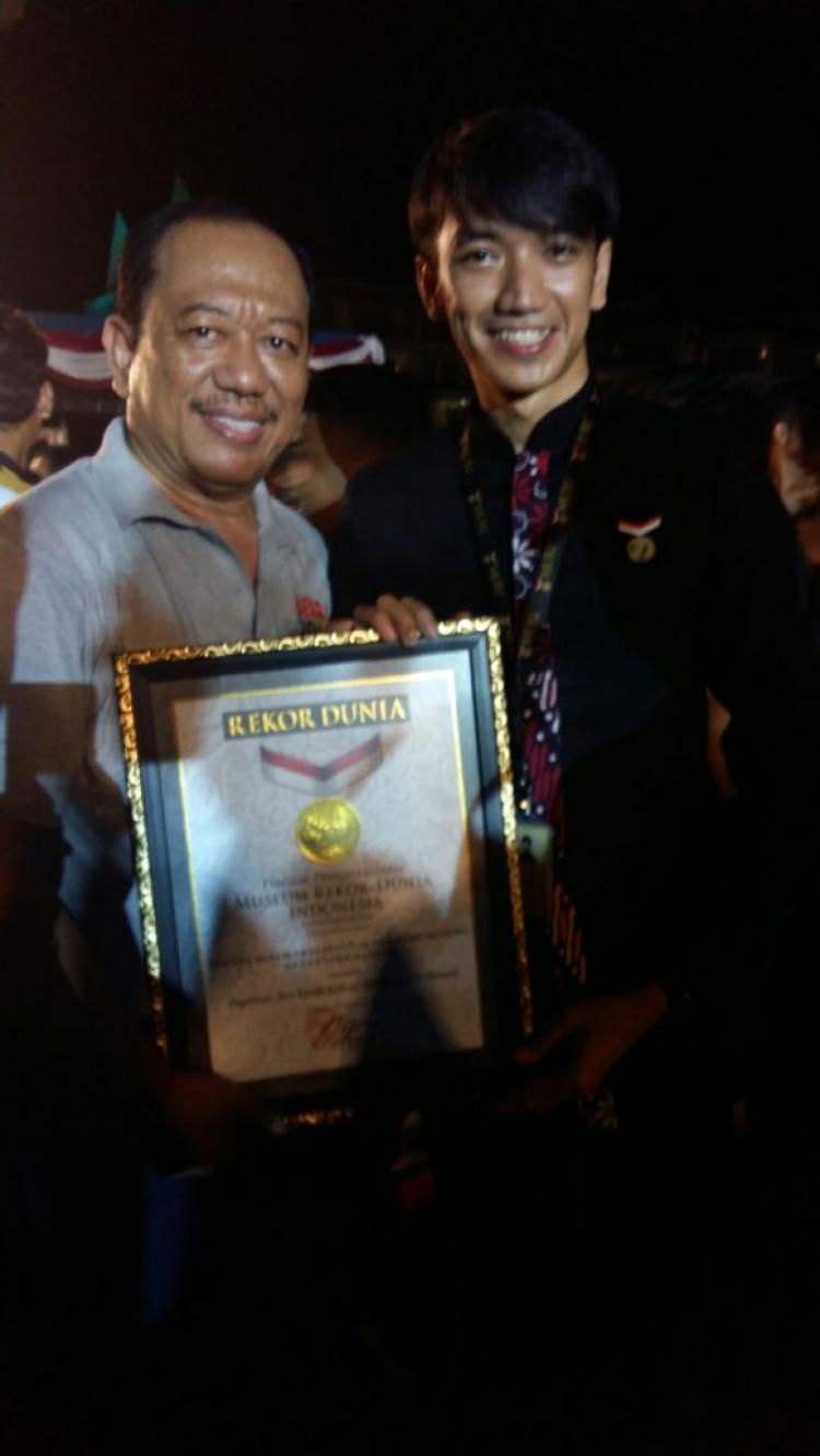 5.500 Penari Kecak Pecahkan Rekor Muri