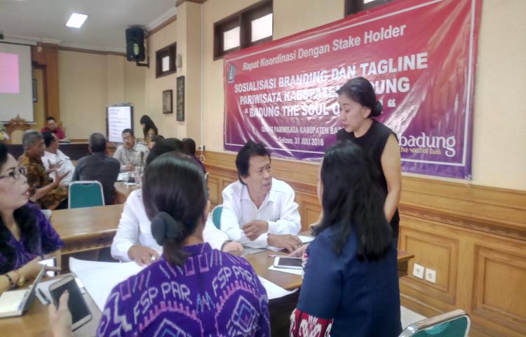 Sukses ! FGD Aktifasi Branding Logo dan Tageline sesi I