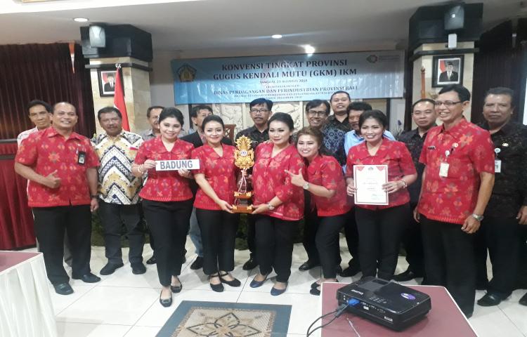 GUGUS PELANGI sebagai Duta Badung dinobatkan sebagai Juara I Konvensi GKM Propinsi Bali Tahun 2018