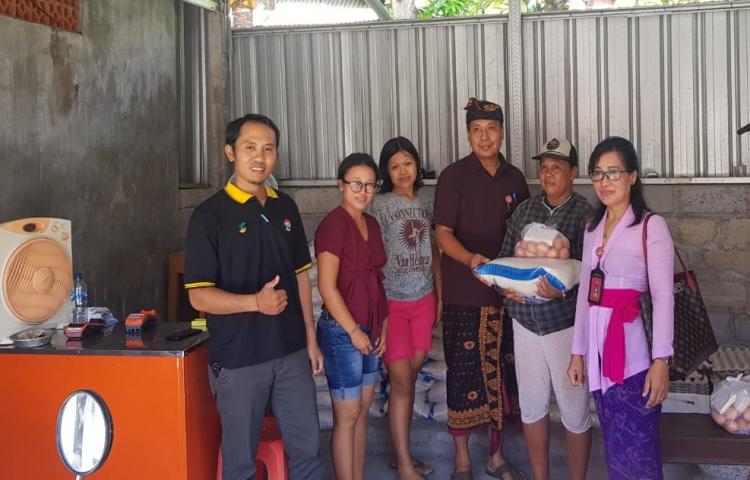 Badung Pantau Penyaluran Sembako di Desa Kekeran