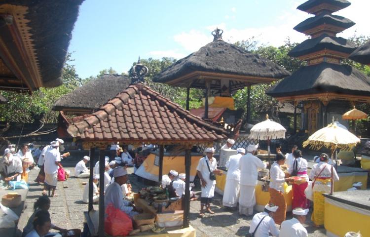 LANSIA BADUNG METIRTAYATRA