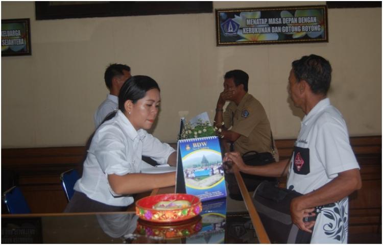 Pemberian Bantuan Sosial Bagi Penunggu Pasien di Kabupaten Badung