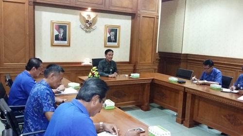 Antisipasi terjadinya gangguan kamtibmas di Badung Sekda Badung Instruksikan Camat Tingkatkan Kewaspadaan dan Kesiagaan