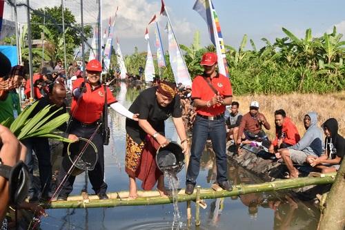 Badung Gelar Lomba Mancing Tradisional di Banjar Bucu Darmasaba