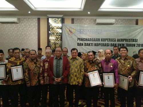 Badung Raih Penghargaan Bakti Koperasi dan UKM Tahun 2018